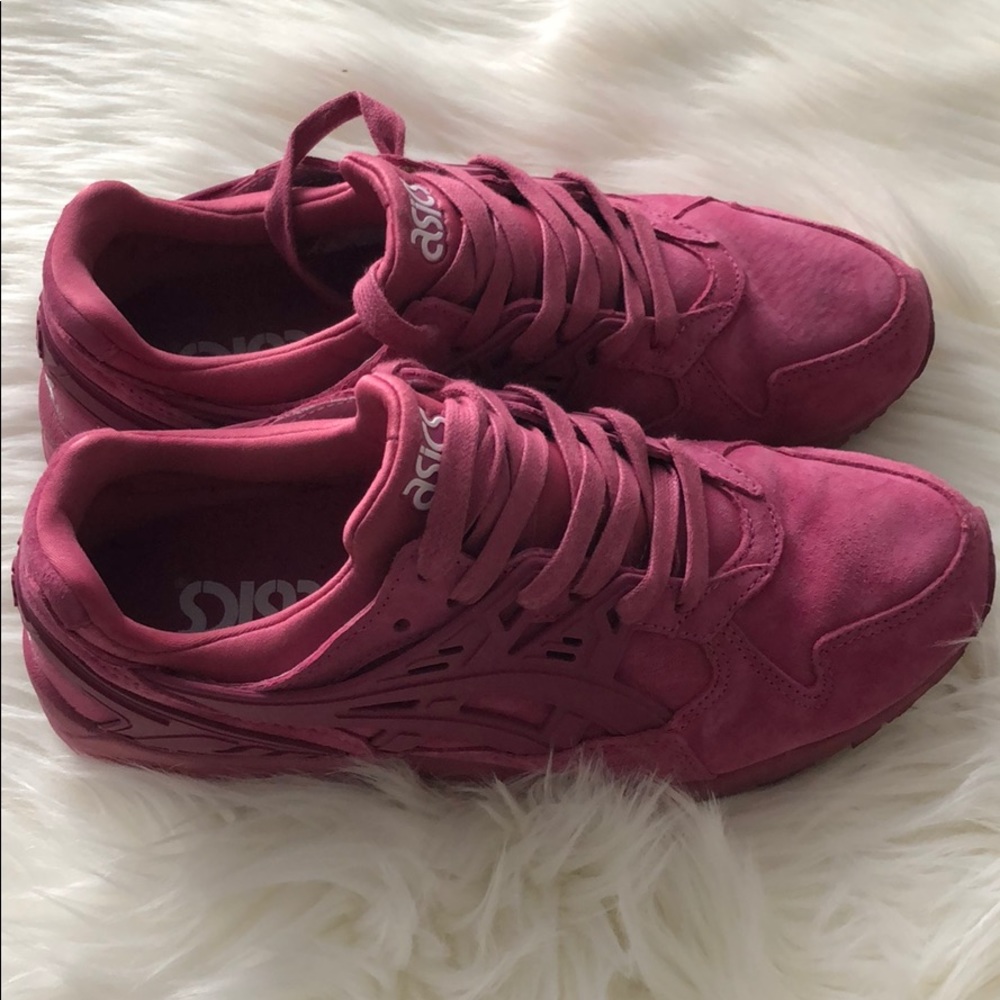 Asics Women's Sneakers in Pink - Picture 3 of 4